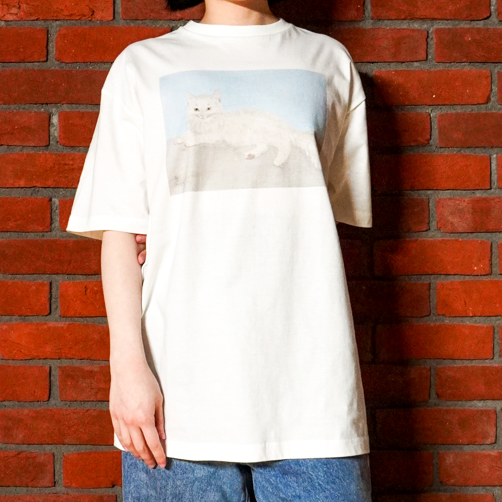 Tシャツ 横たわる猫 (L)