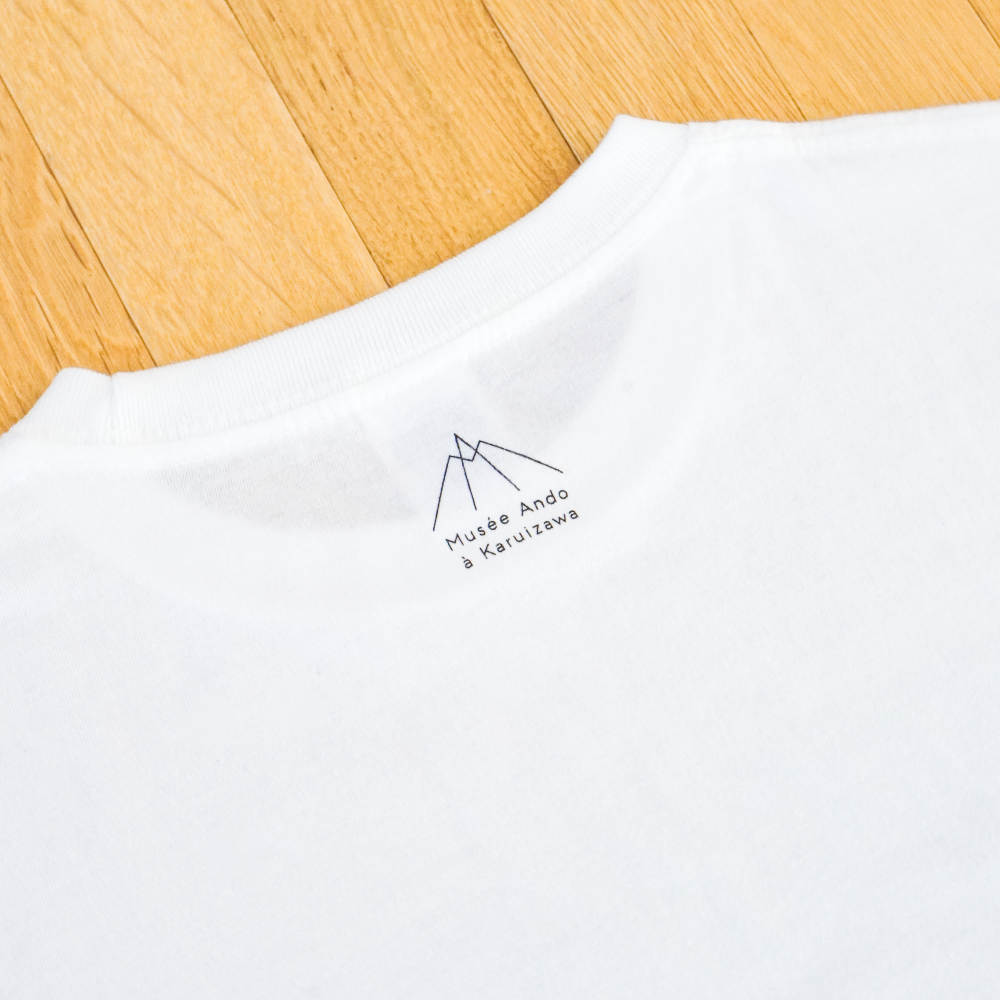 Tシャツ 横たわる猫 (L)