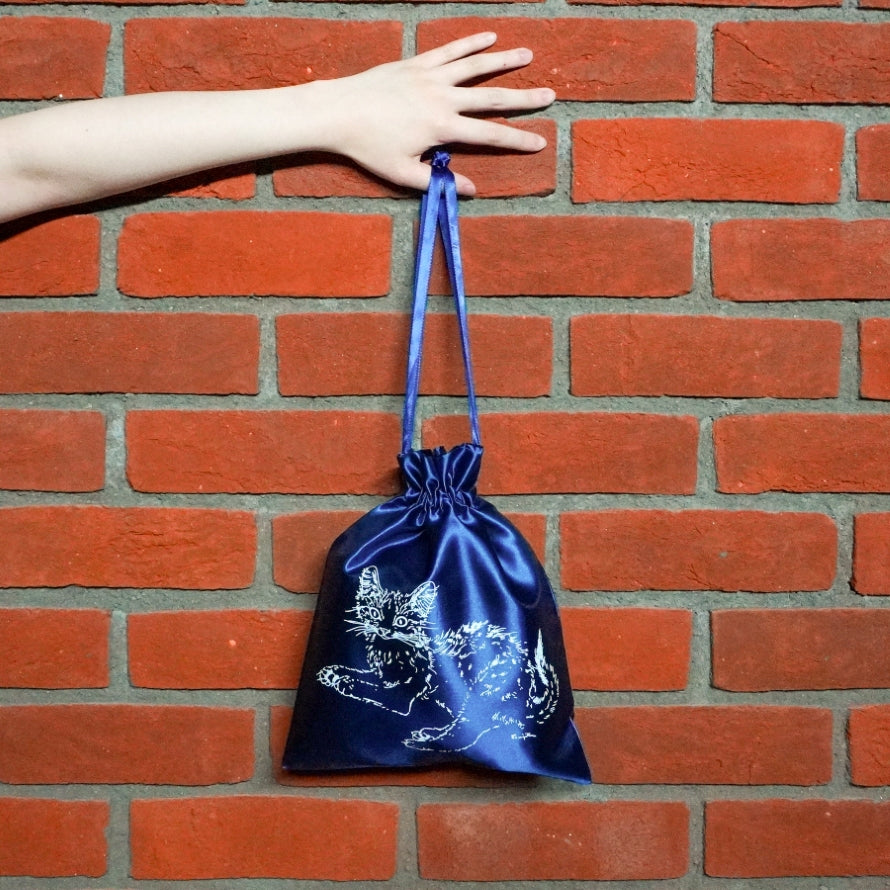 巾着バッグ 『夜と猫』より ネイビー