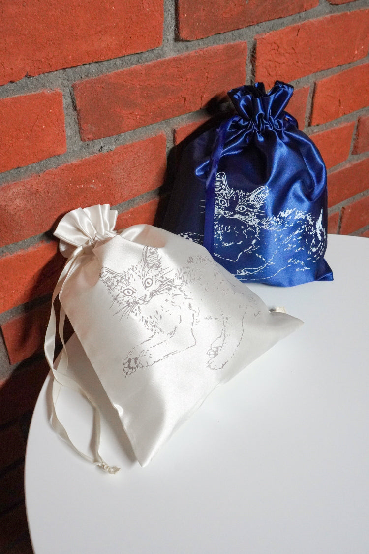 巾着バッグ 『夜と猫』より ホワイト